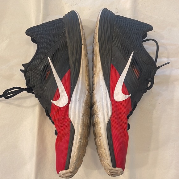 NIKE ♥️🖤RED & BLACK Training Shoes 🖤♥️Dual Fusion - Picture 2 of 8